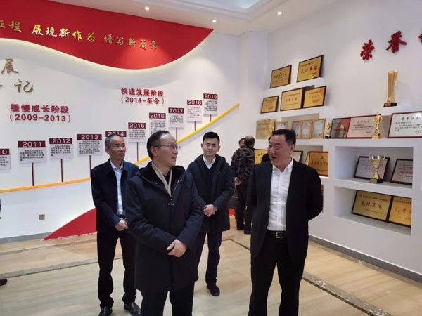 青云譜區(qū)委常委統(tǒng)戰(zhàn)部部長黃云松蒞臨南昌市政建設(shè)調(diào)研指導工作6001.jpg