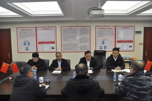 青云譜區(qū)委常委統(tǒng)戰(zhàn)部部長黃云松蒞臨南昌市政建設(shè)調(diào)研指導工作6003.jpg