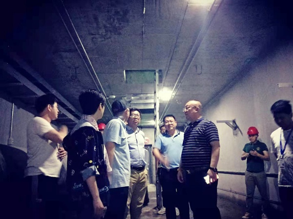 南昌市政建設(shè)集團(tuán)河洲路綜合管廊工程召開(kāi)竣工驗(yàn)收會(huì)議6002.jpg