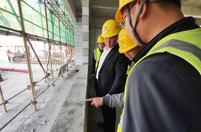 徐旭前往市政公用城三期項(xiàng)目、市政綠色建材科技產(chǎn)業(yè)園項(xiàng)目調(diào)研